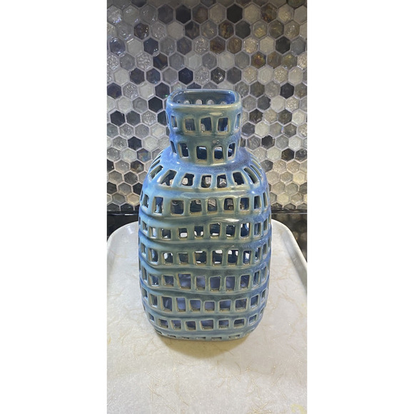 Teal Vase Reticulated Pierced Asian 11" Tall x5" Wide for Dried or Silk Flowers - Picture 1 of 3